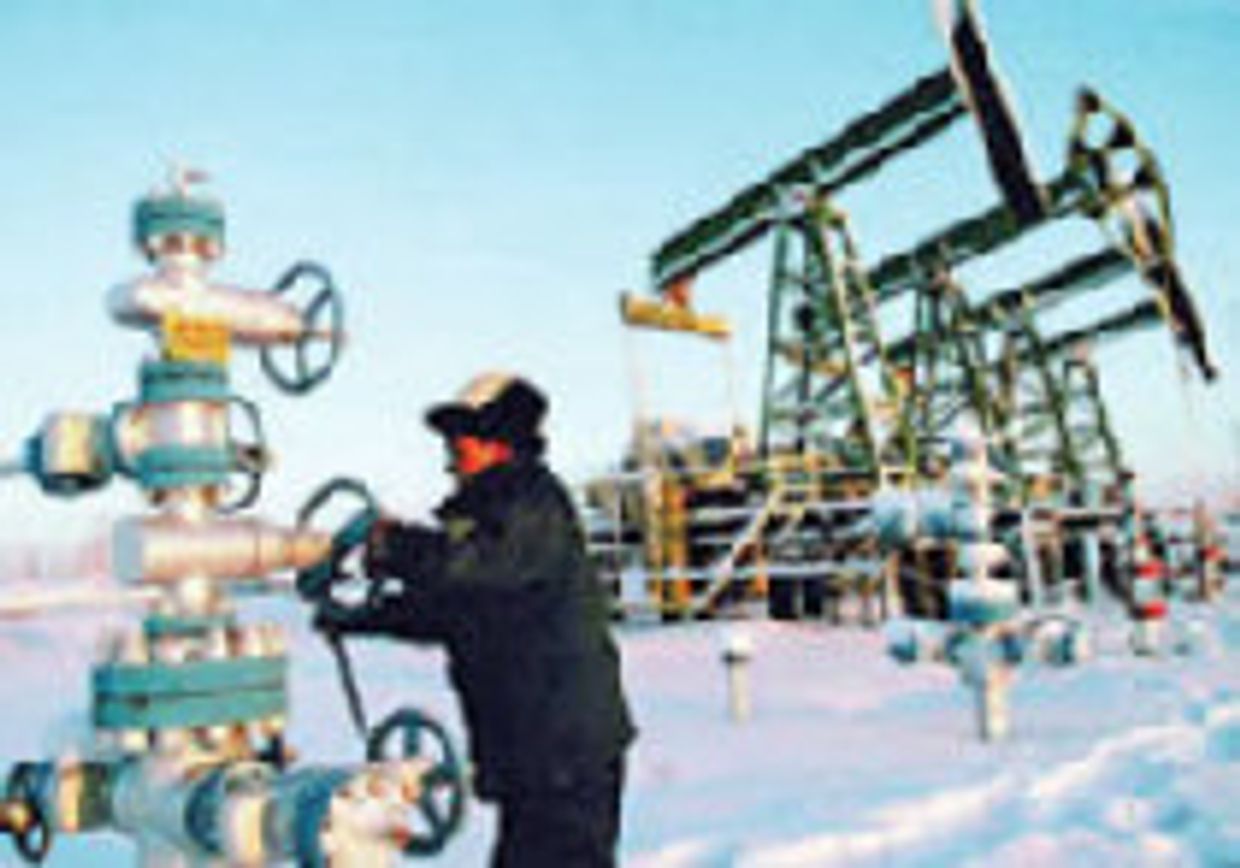 Взять под контроль российскую нефть picture