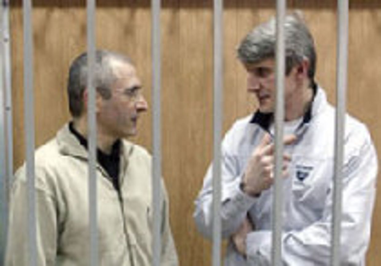 Действовать жестче по отношению к России picture