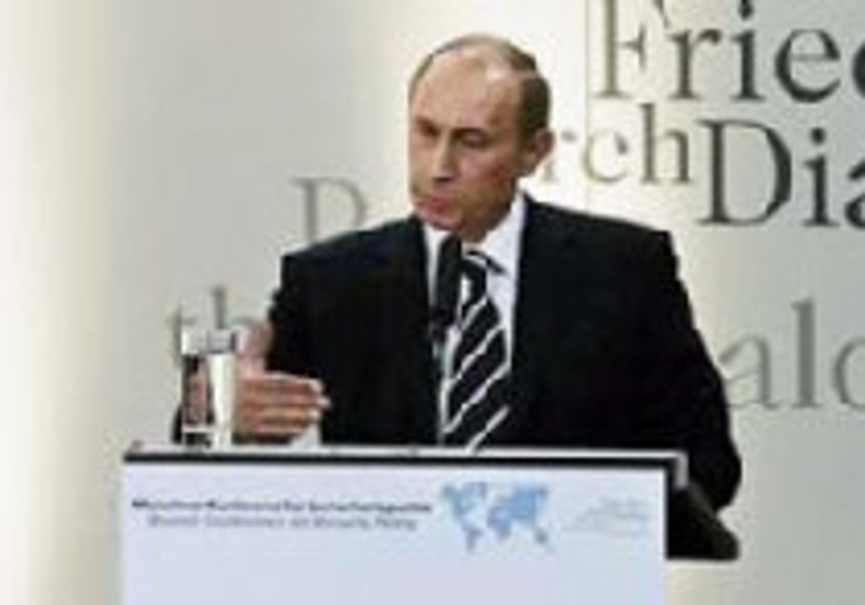 Жесткие слова, призванные сохранить власть picture