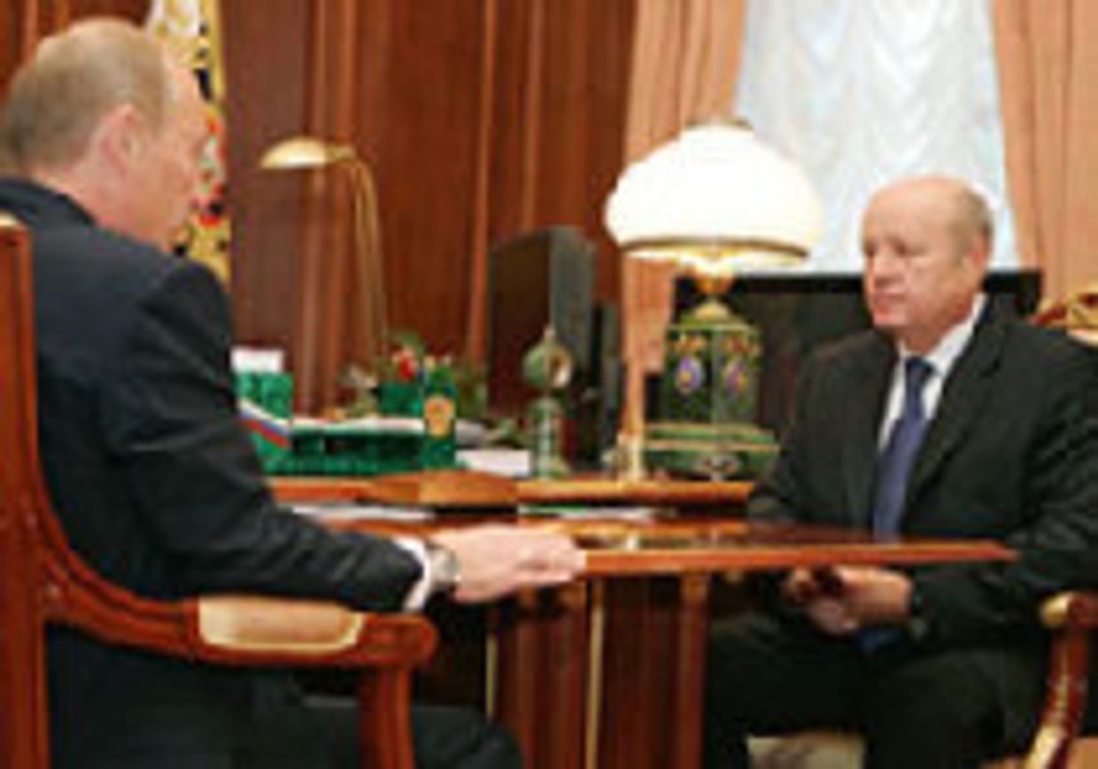 Путин сбивает всех с толку в преддверии президентских выборов picture