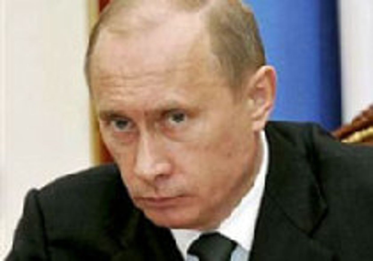 Он делает то, о чем говорит. За это они его и любят picture