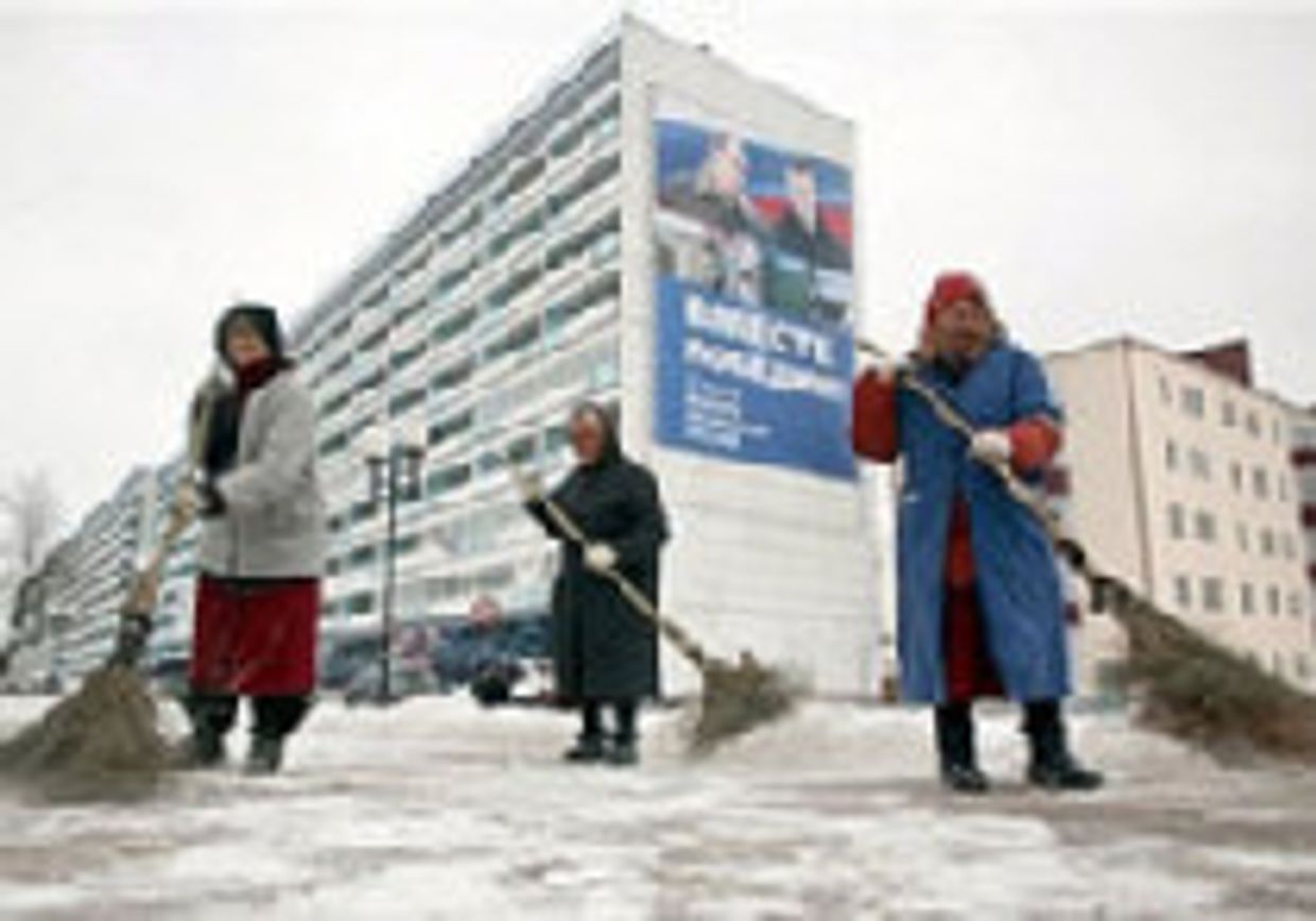 'Сейчас здесь мир. У нас новый аэропорт. Люди довольны' picture