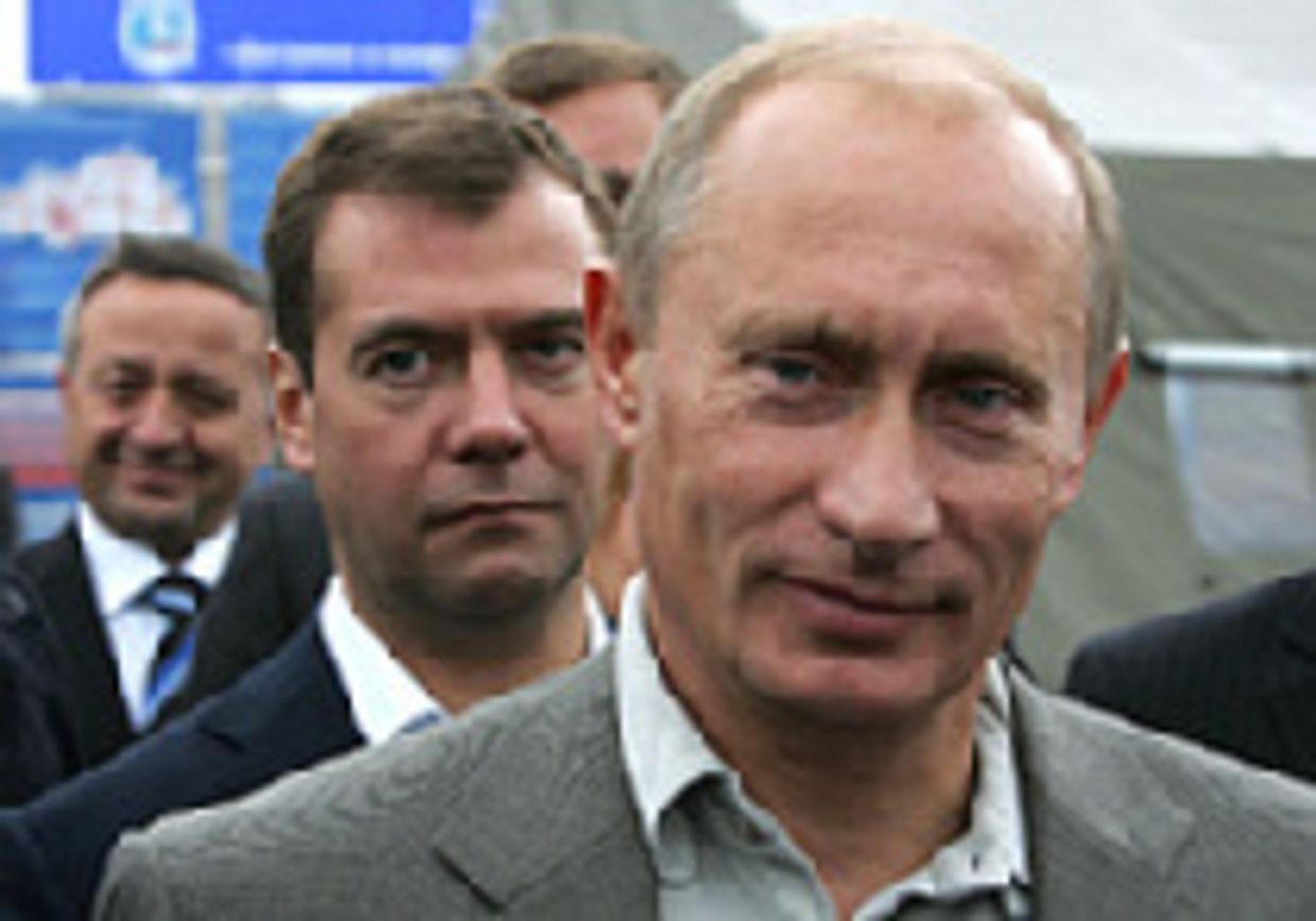 Наследник Путина пытается выйти из тени учителя picture