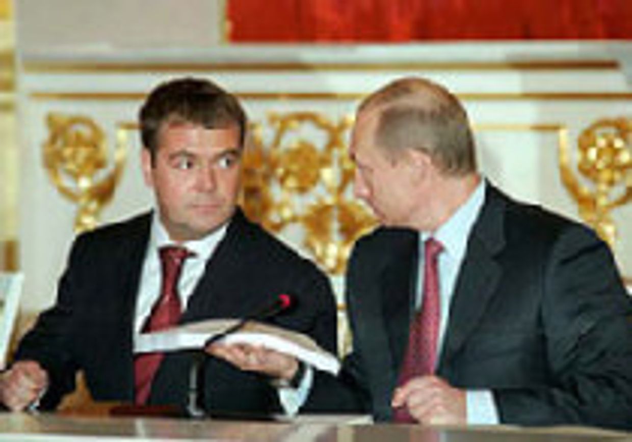 Путин отдаст реальную власть, но не сразу picture