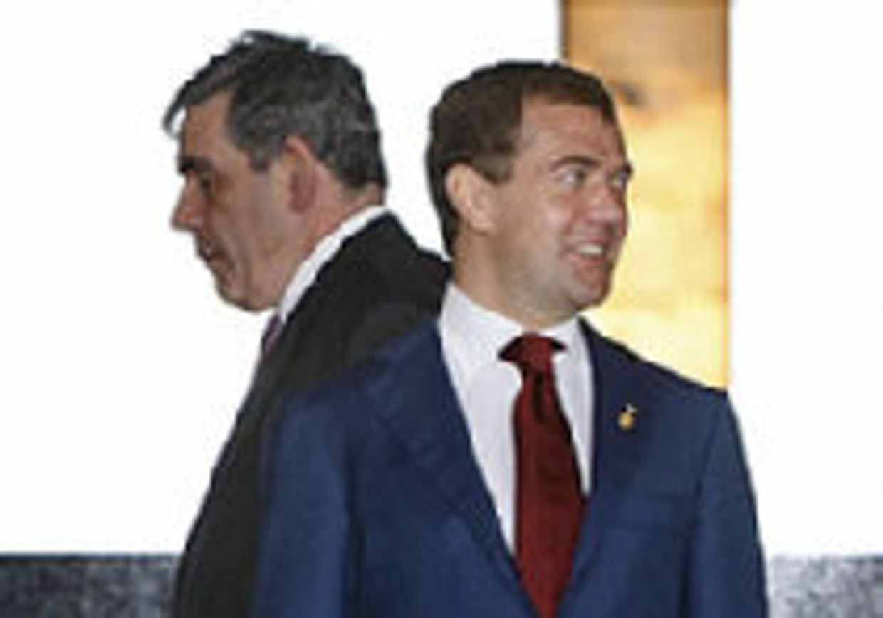 Медведев дает отпор Брауну picture