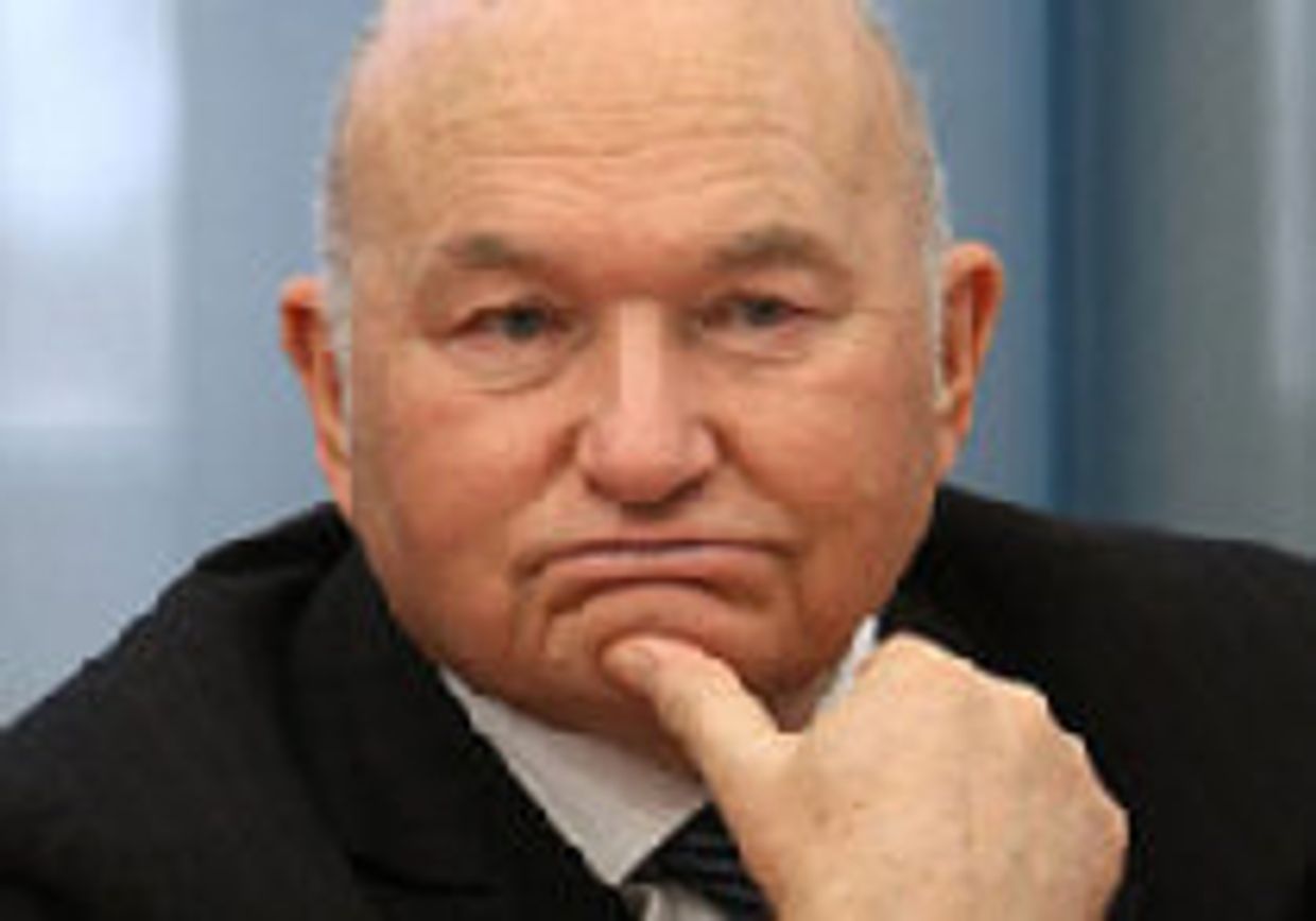 Лужков - рука Кремля за границами России picture
