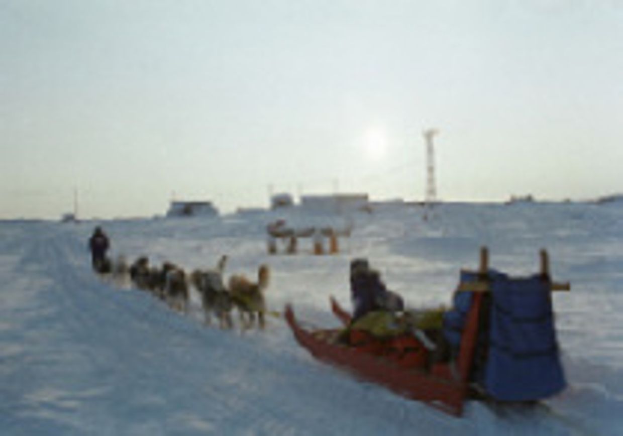 Руки прочь от нашей Арктики, говорит Канада европейцам picture