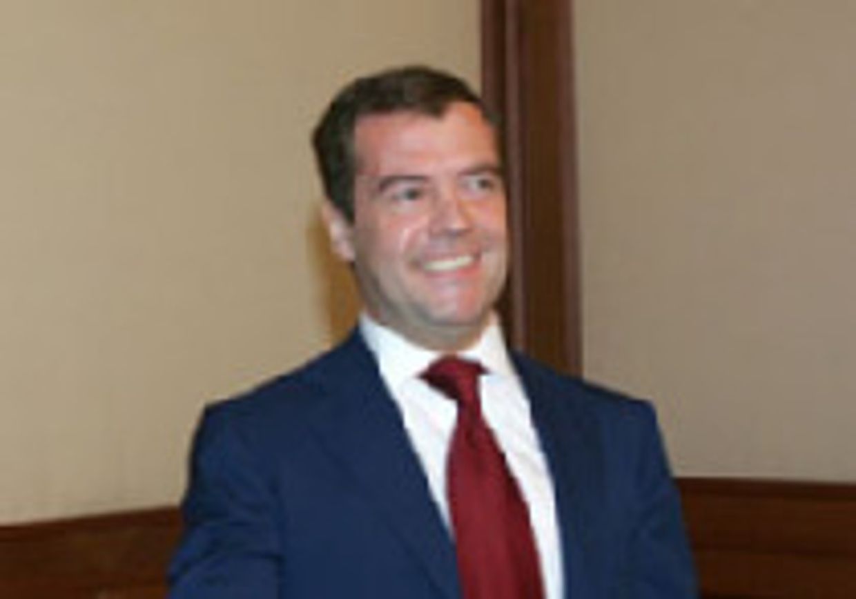 Медведев создает комиссию по истории picture