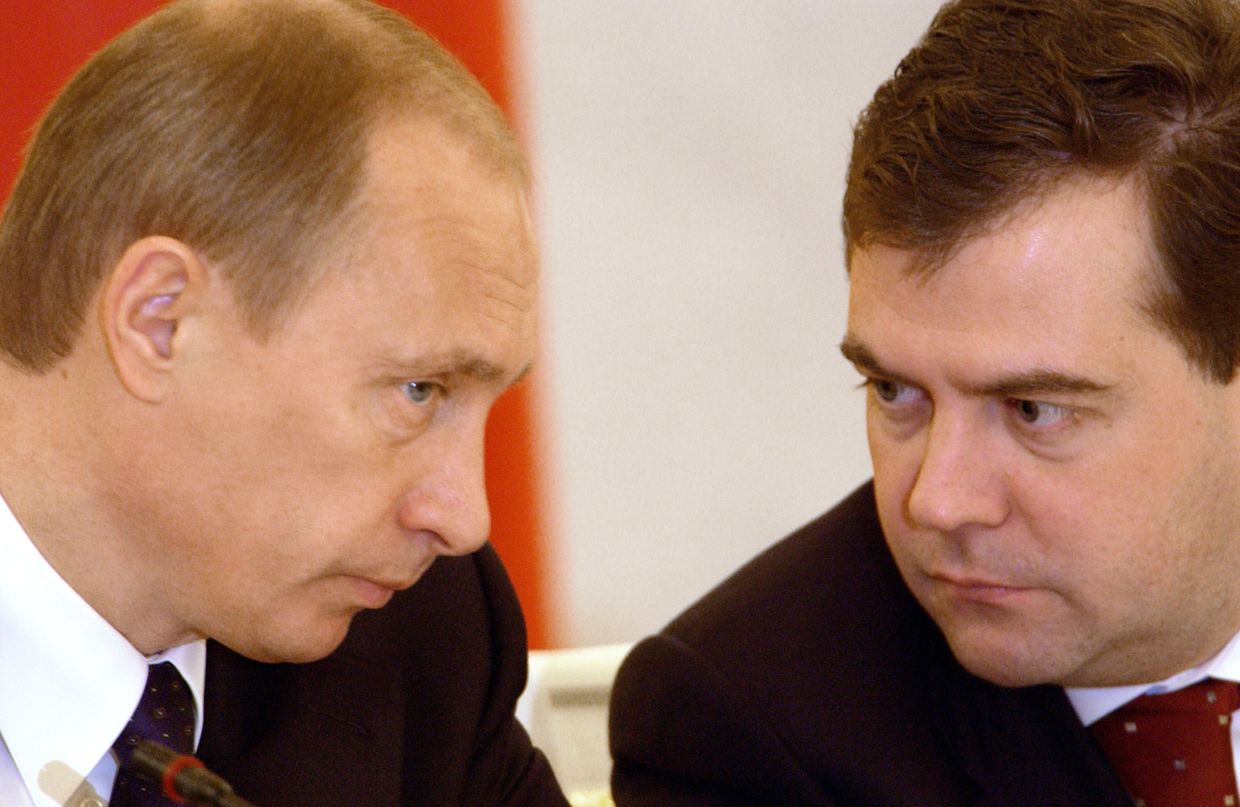 Путин во время заседания Госсовета