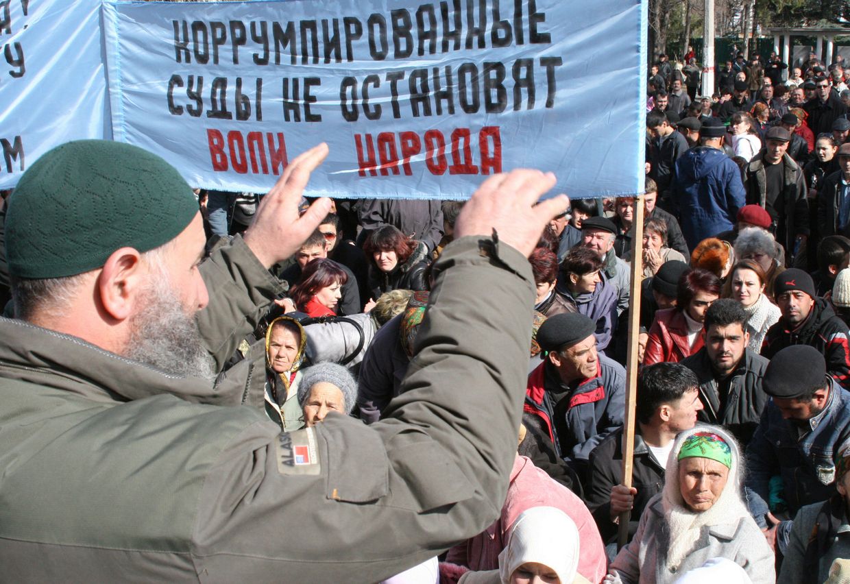 Митинг крымских татар у Верховной Рады Крыма Митинг крымских татар у Верховной Рады Крыма