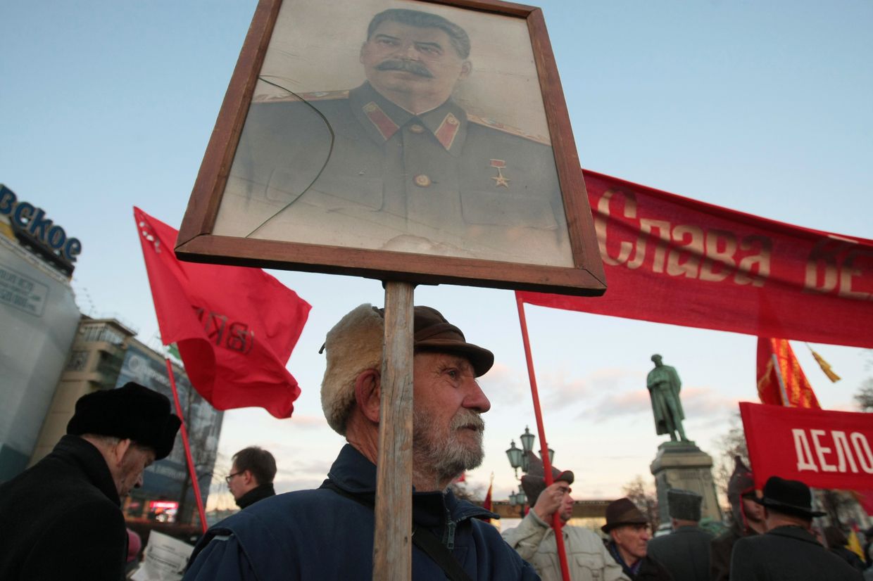 Акции коммунистов в Москве в честь 91-й годовщины Октября