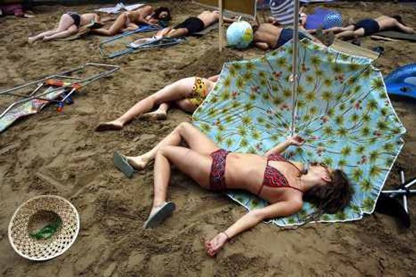 Протест был организован перед открытием саммита ООН по изменению климата 2009, когда 190 стран соберутся в Копенгагене, чтобы попытаться предотвратить драматическое изменение климата