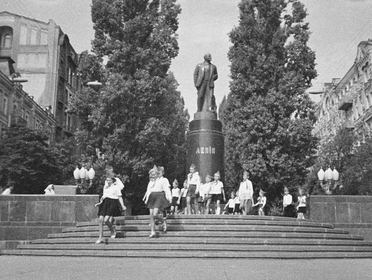 Памятник В. И. Ленину в Киеве