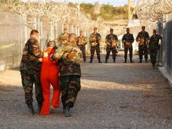 Locked up in controversy: Гуантанамо
