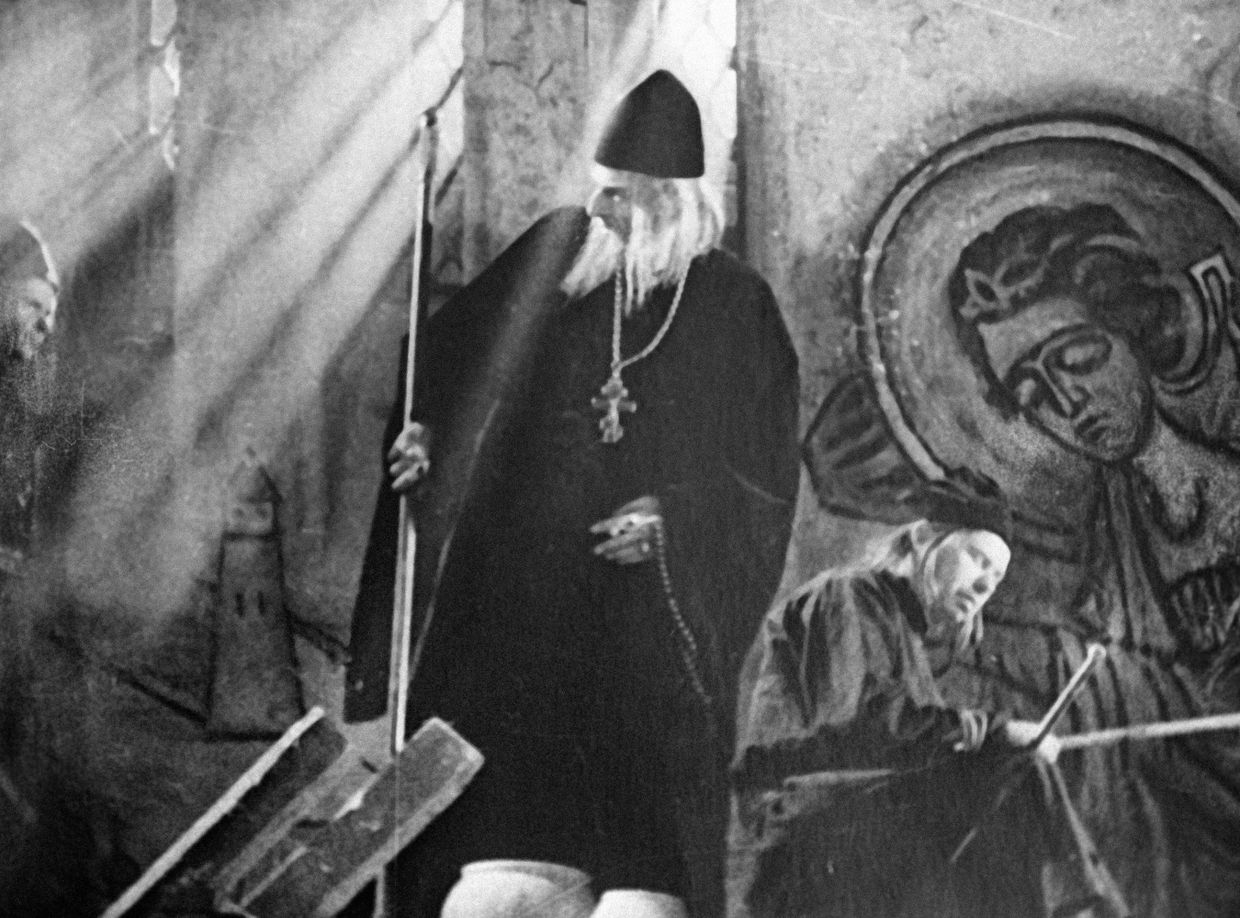 Актер Николай Черкасов в роли Ивана Грозного в фильме Эйзенштейна Иван Грозный Актер Николай Черкасов в роли Ивана Грозного в фильме Эйзенштейна Иван Грозный