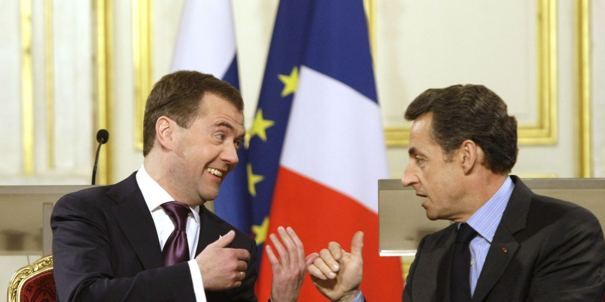 Президенты России и Франции Д.Медведев и Н.Саркози