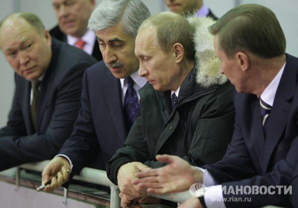 Премьер-министр РФ Владимир Путин посетил ОАО ОКБ Сухого