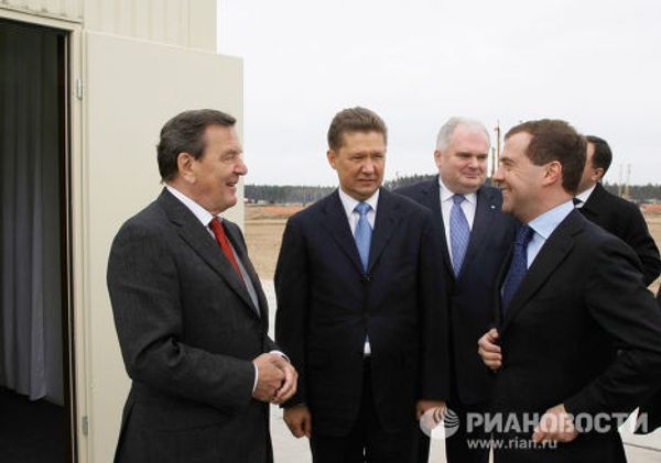 Дмитрий Медведев на церемонии начала строительства газопровода Северный поток