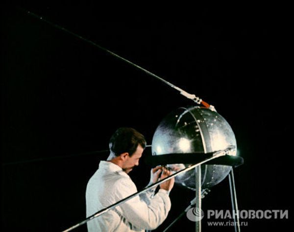 Первый искусственный спутник Земли
