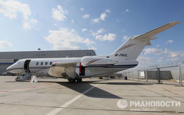Презентация нового самолета Hawker 4000