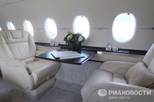 Презентация нового самолета Hawker 4000