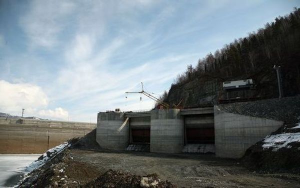 Ремонтно-восстановительные работы на Саяно-Шушенской ГЭС