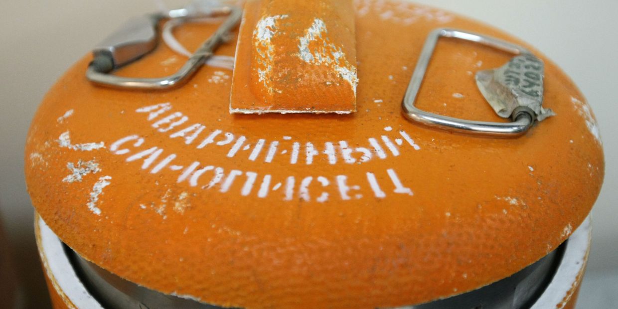 Бортовые самописцы польского самолета Ту-154М, разбившегося 10 апреля под Смоленском Бортовые самописцы польского самолета Ту-154М, разбившегося 10 апреля под Смоленском