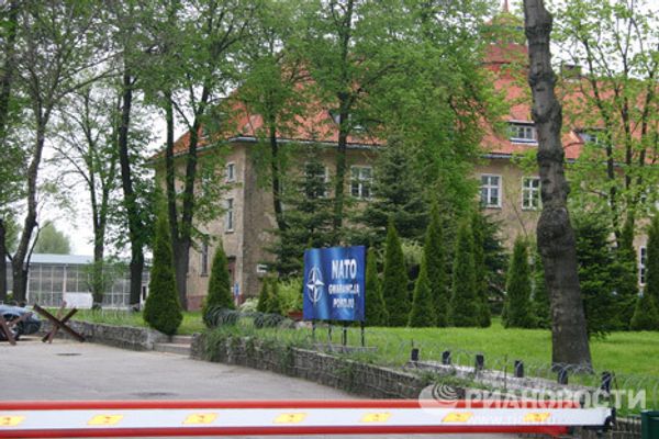 Американская военная база в небольшом городке Моронг в 80 километрах от российской границы