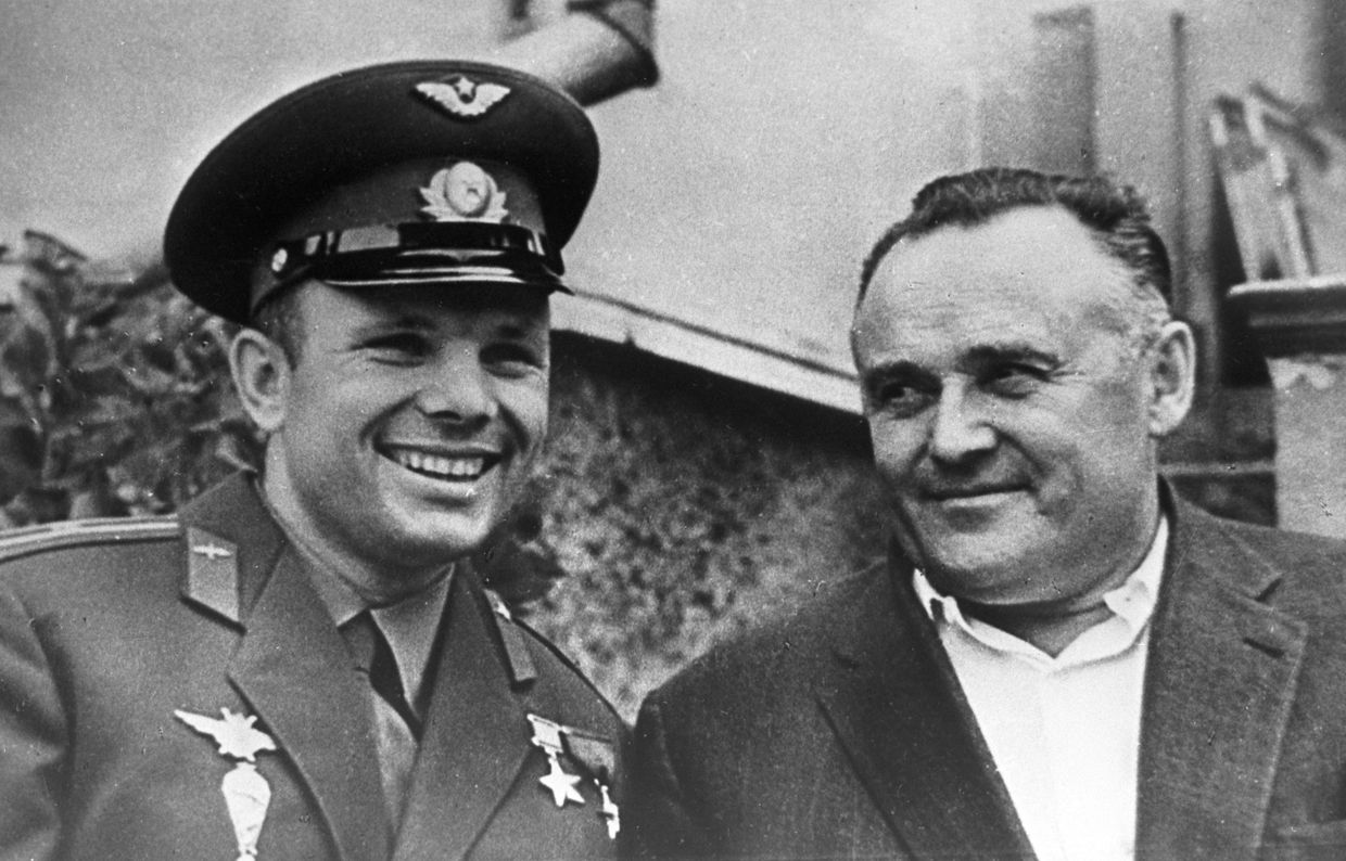 Юрий Гагарин и Сергей Королев