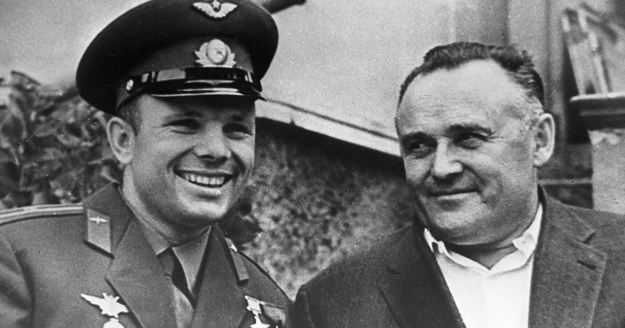 Юрий Гагарин и Сергей Королев Юрий Гагарин и Сергей Королев