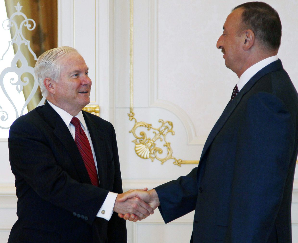 Министр обороны США Роберт Гейтс  на встрече с Президентом Азербайджана Ильхамом Алиевым