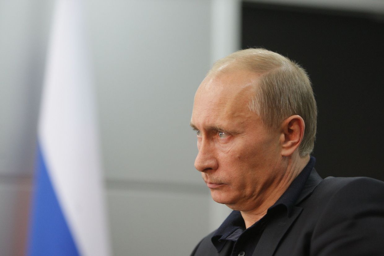 Премьер-министр РФ Владимир Путин встретился с губернатором Кемеровской области Аманом Тулеевым в Новокузнецке