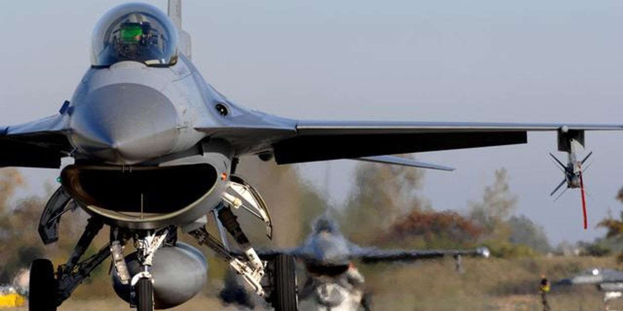 f-16d