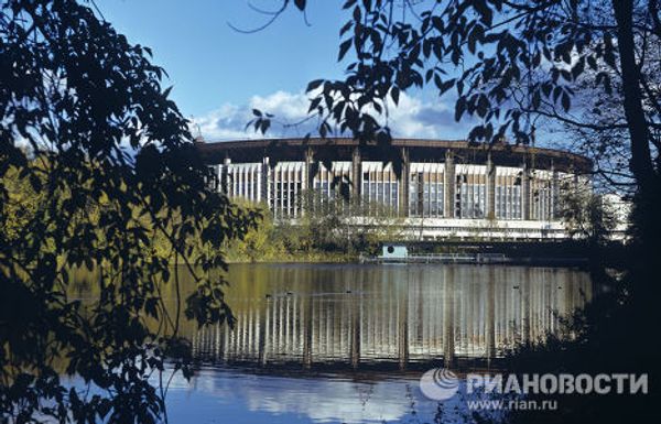 Вид на Универсальный стадион