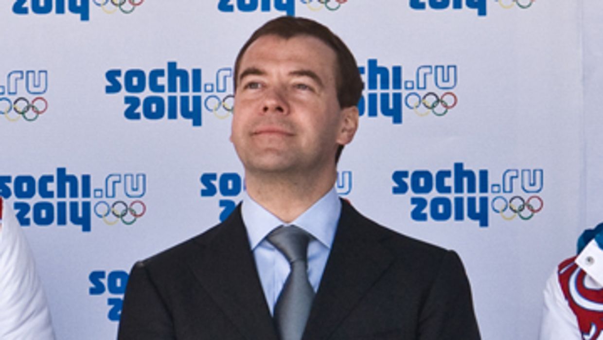 Медведев приказывает провести расследование по фактам коррупции при подготовке к путинской Олимпиаде в Сочи Медведев приказывает провести расследование по фактам коррупции при подготовке к путинской Олимпиаде в Сочи