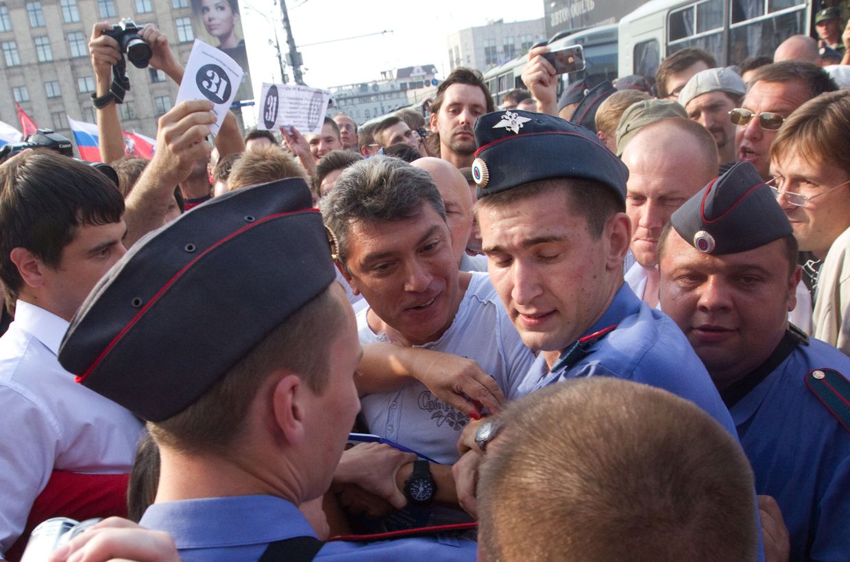 Акция в защиту 31-ой статьи Конституции прошла в Москве