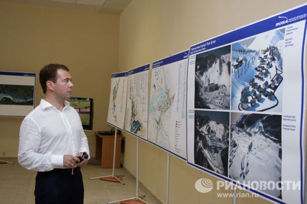 Дмитрий Медведев посетил строящийся горнолыжный курорт Роза Хутор