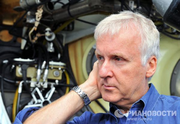 Американский режиссер Джеймс Кэмерон прибыл на озеро Байкал