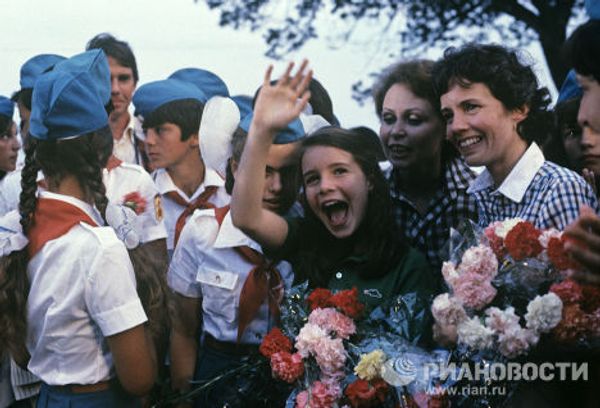 Саманта Смит в лагере Артек с пионерами