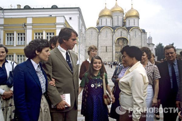 Саманта Смит с родителями на Соборной площади