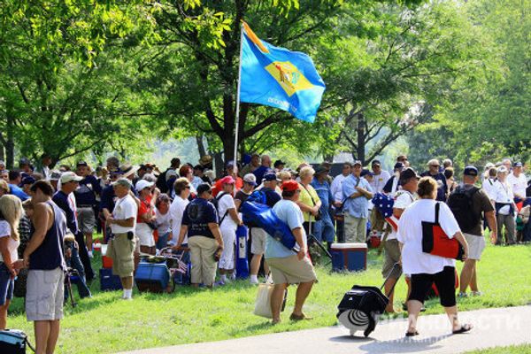 Митинги республиканцев против политики администрации США