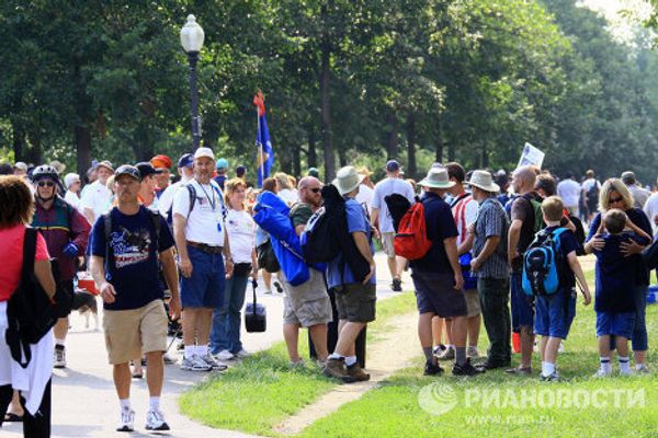 Митинги республиканцев против политики администрации США