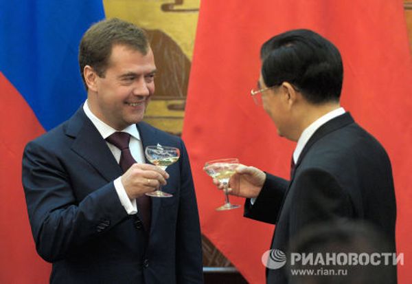 Подписание документов по итогам российско-китайских переговоров