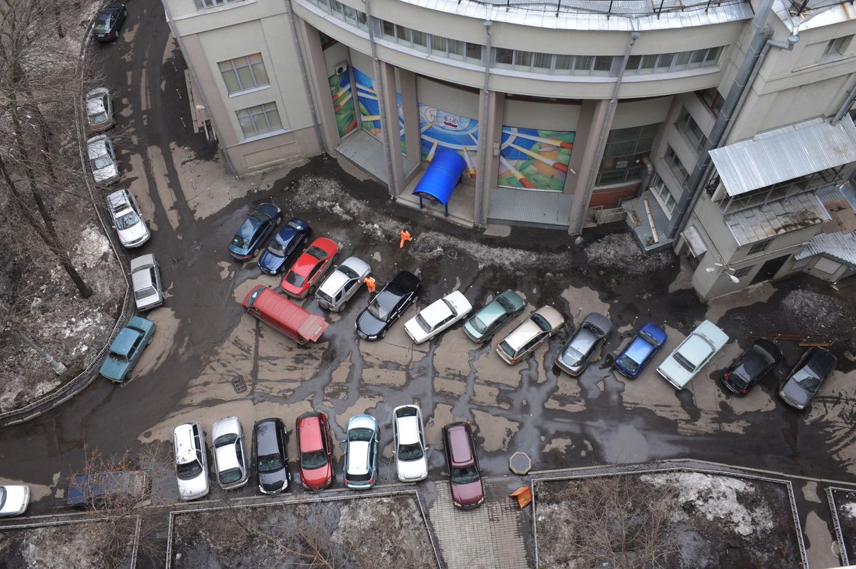 Припаркованные автомобили