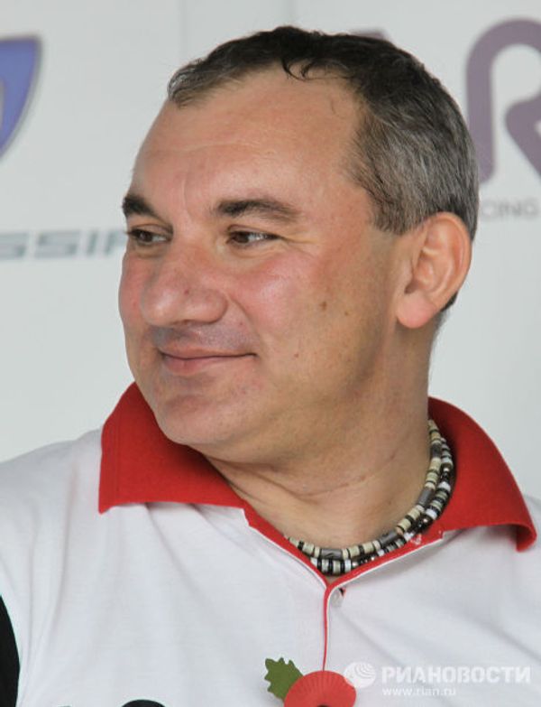 Пресс-конференция владельца компании Marussia Motors Николая Фоменко и представителей британской команды Virgin Racing в Абу-Даби