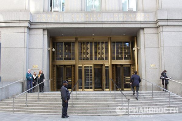 вход в здание федерального суда Южного округа Нью-Йорка