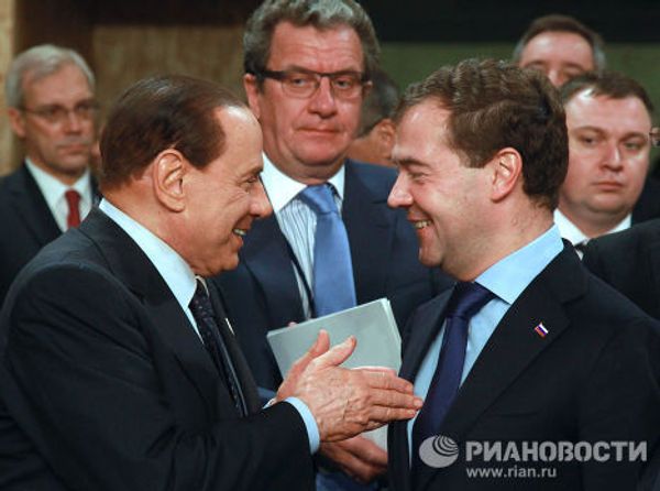 Президент РФ Д.Медведев участвует в заседании Совета Россия–НАТО