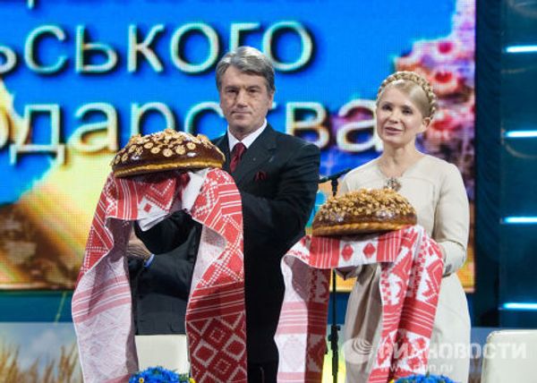Виктор Ющенко и Юлия Тимошенко поздравили работников сельского хозяйства