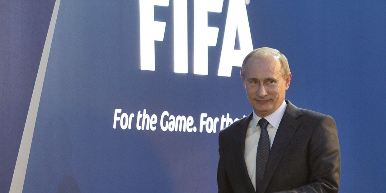 Премьер-министр РФ Владимир Путин провел пресс-конференцию в Цюрихе