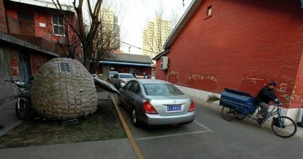 оригинальный домик в форме яйца